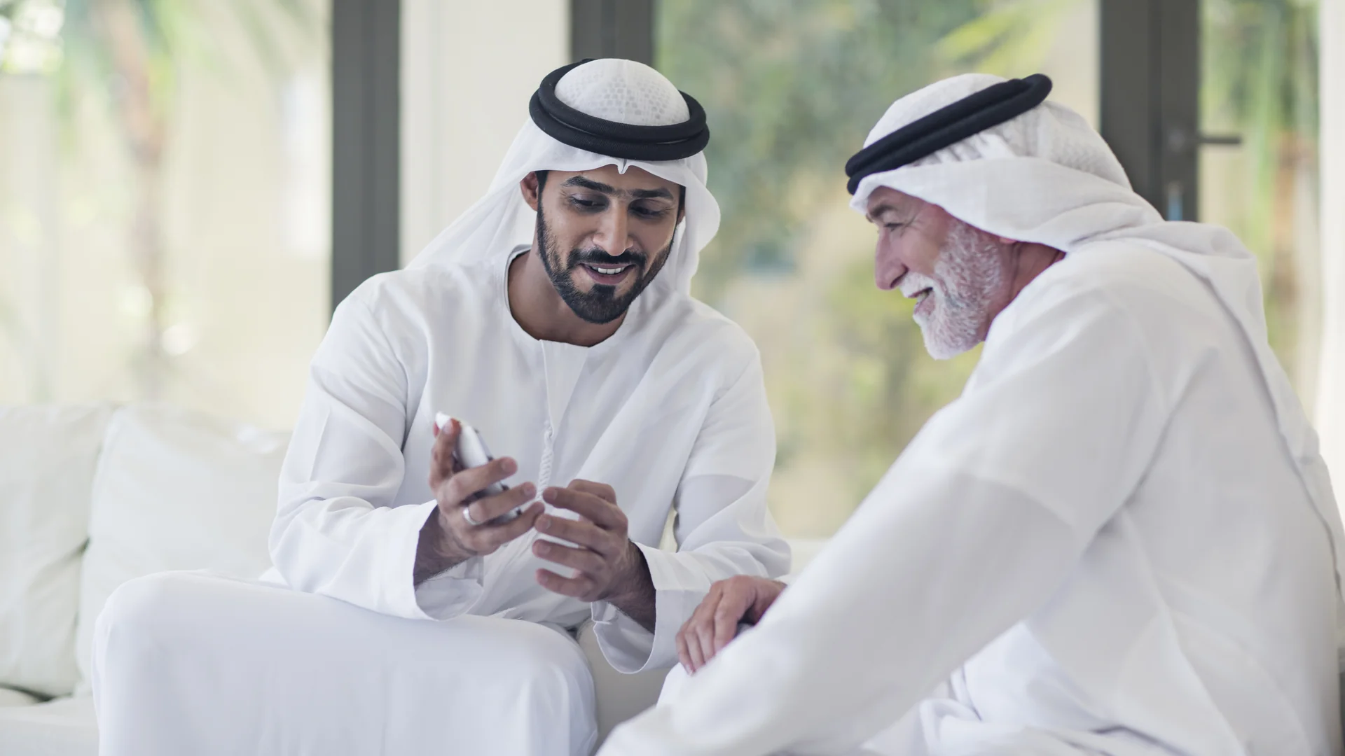 Influencer Marketing in Dubai: Cost, How It Works, and the UAE Rules
